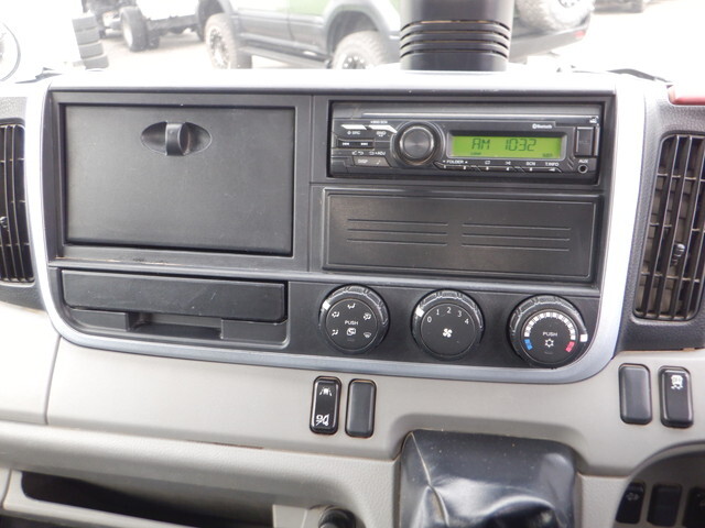 三菱ふそうキャンターダンプ小型（2t・3t）[写真34]