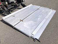 日野レンジャー冷凍車（冷蔵車）中型（4t）[写真11]