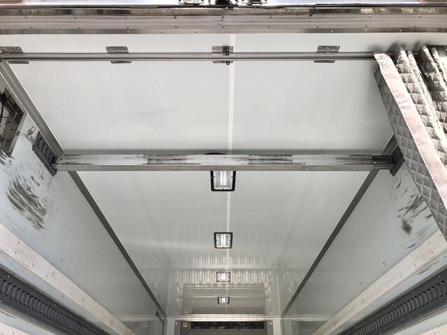 日野レンジャー冷凍車（冷蔵車）中型（4t）[写真13]