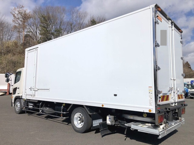 日野レンジャー冷凍車（冷蔵車）中型（4t）[写真02]