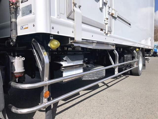 日野レンジャー冷凍車（冷蔵車）中型（4t）[写真20]