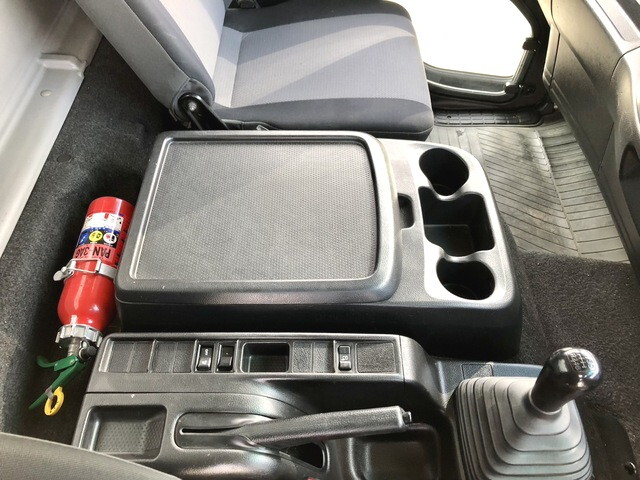 日野レンジャー冷凍車（冷蔵車）中型（4t）[写真32]