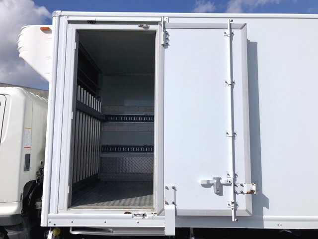 日野レンジャー冷凍車（冷蔵車）中型（4t）[写真07]