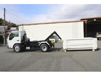 いすゞエルフコンテナ専用車小型（2t・3t）[写真18]