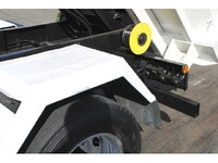 いすゞエルフコンテナ専用車小型（2t・3t）[写真28]