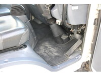 いすゞエルフコンテナ専用車小型（2t・3t）[写真38]