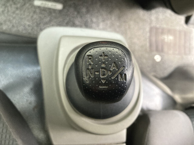 日産アトラスアルミバン小型（2t・3t）[写真17]