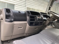 日産アトラスアルミバン小型（2t・3t）[写真20]