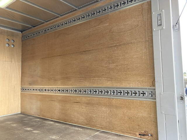 日産アトラスアルミバン小型（2t・3t）[写真22]