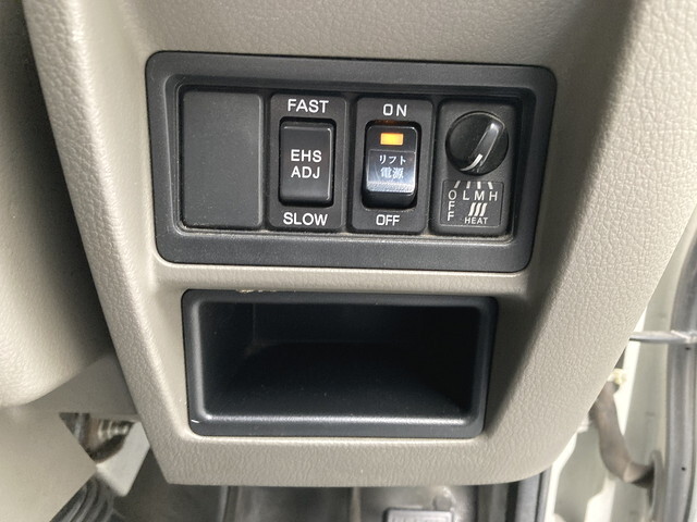 日産アトラスアルミバン小型（2t・3t）[写真35]