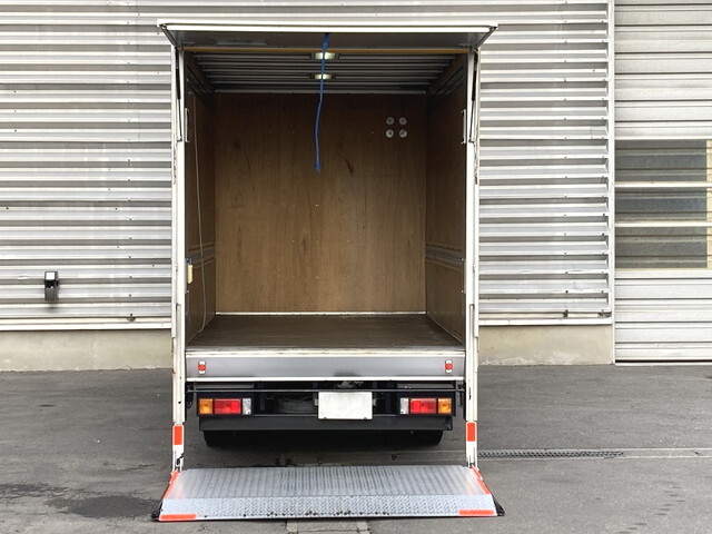 日産アトラスアルミバン小型（2t・3t）[写真04]