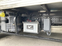 日産アトラスアルミバン小型（2t・3t）[写真09]