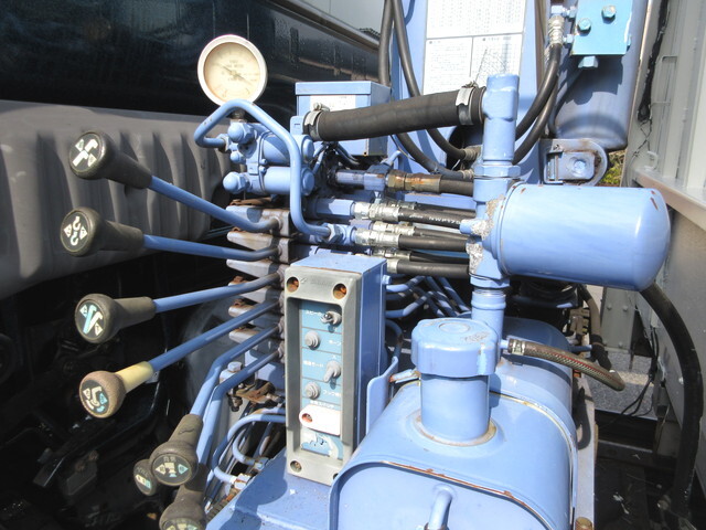 トヨタトヨエースクレーン4段小型（2t・3t）[写真17]