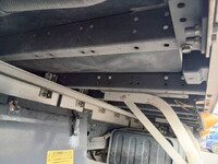 いすゞフォワードアルミウイング中型（4t）[写真18]