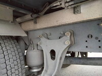 いすゞフォワードアルミウイング中型（4t）[写真23]