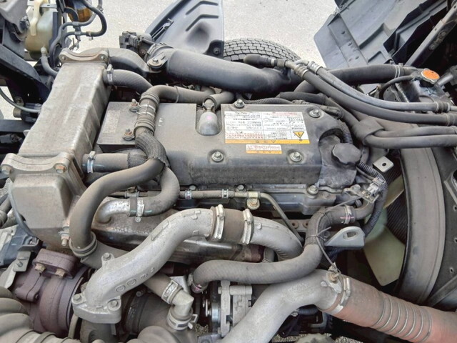 いすゞフォワードアルミウイング中型（4t）[写真23]