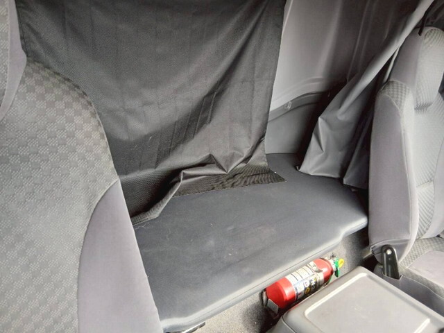 いすゞフォワードアルミウイング中型（4t）[写真27]