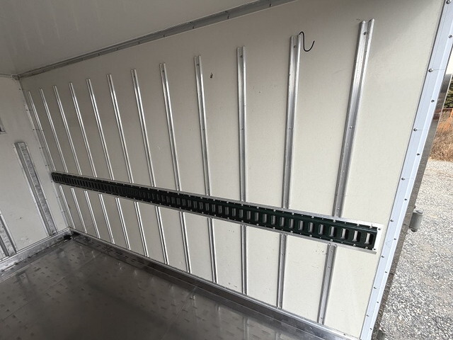 三菱ふそうキャンター冷凍車（冷蔵車）小型（2t・3t）[写真13]