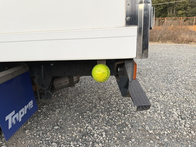 三菱ふそうキャンター冷凍車（冷蔵車）小型（2t・3t）[写真24]