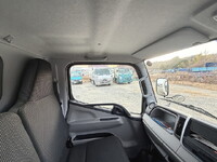 三菱ふそうキャンター冷凍車（冷蔵車）小型（2t・3t）[写真38]