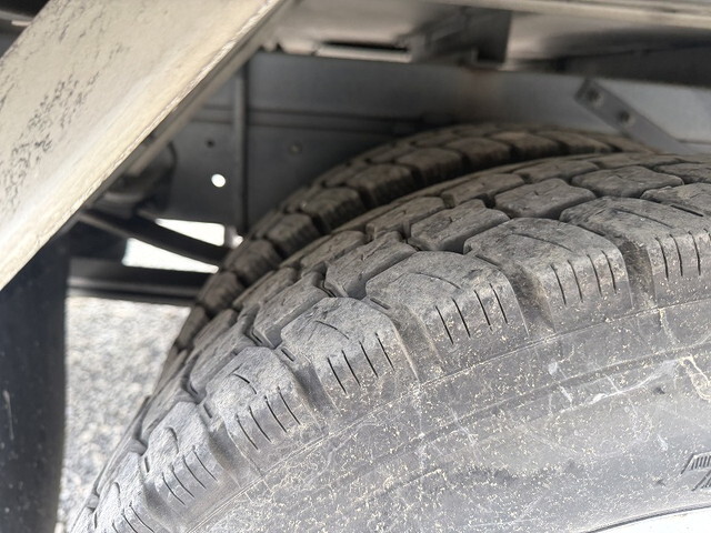 日野デュトロ冷凍車（冷蔵車）小型（2t・3t）[写真25]