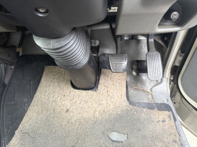 日野デュトロ冷凍車（冷蔵車）小型（2t・3t）[写真29]