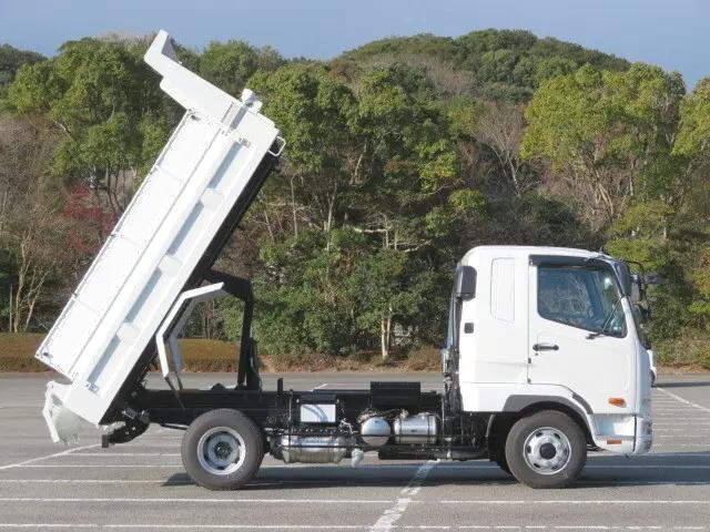 三菱ふそうファイターダンプ中型（4t）[写真04]