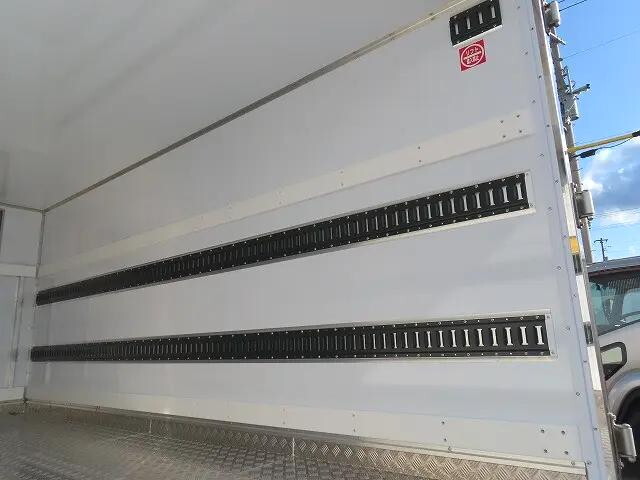 日野デュトロ冷凍車（冷蔵車）小型（2t・3t）[写真25]