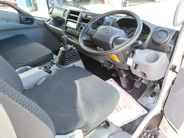 日野デュトロ冷凍車（冷蔵車）小型（2t・3t）[写真08]