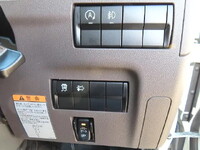 三菱ふそうキャンター平ボディ小型（2t・3t）[写真15]