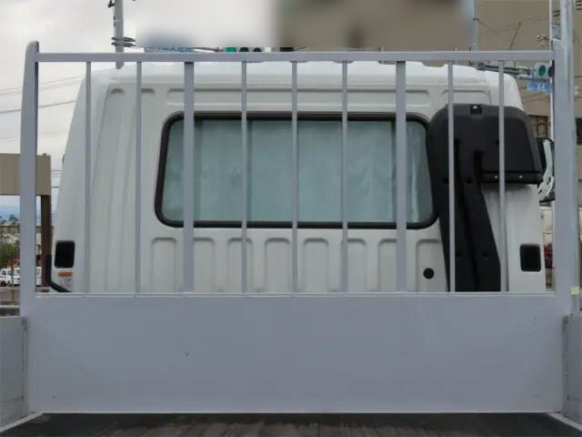 三菱ふそうファイターアルミブロック中型（4t）[写真25]