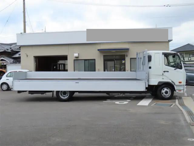 三菱ふそうファイターアルミブロック中型（4t）[写真07]