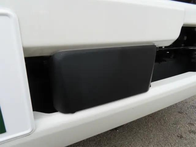 三菱ふそうファイターアルミブロック中型（4t）[写真08]