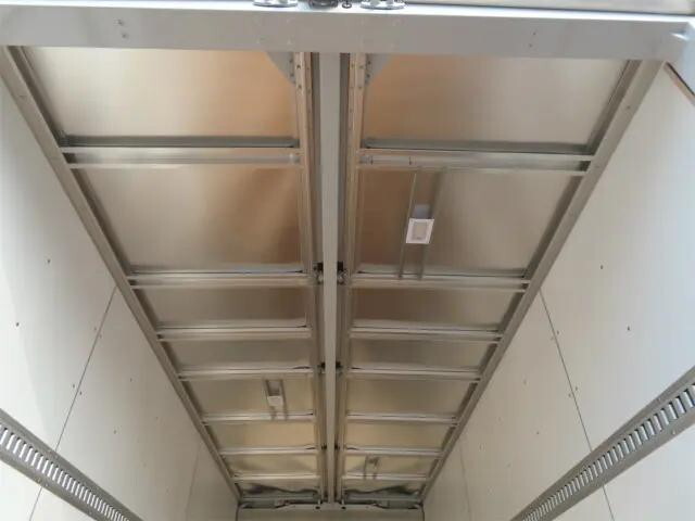 三菱ふそうファイターアルミウイング中型（4t）[写真20]