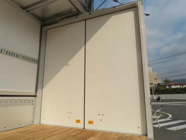 三菱ふそうファイターアルミウイング中型（4t）[写真27]