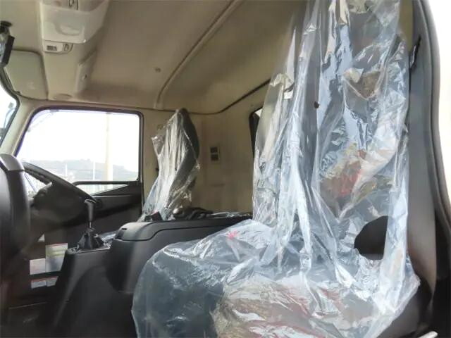 三菱ふそうファイターアルミウイング中型（4t）[写真08]