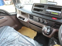 三菱ふそうキャンターダブルキャブ（Wキャブ）小型（2t・3t）[写真17]