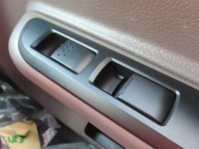 三菱ふそうキャンターダブルキャブ（Wキャブ）小型（2t・3t）[写真18]