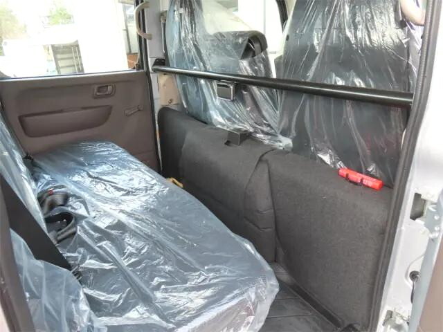 三菱ふそうキャンターダブルキャブ（Wキャブ）小型（2t・3t）[写真19]