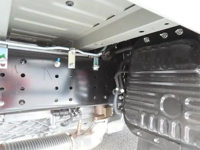 三菱ふそうキャンターダブルキャブ（Wキャブ）小型（2t・3t）[写真37]