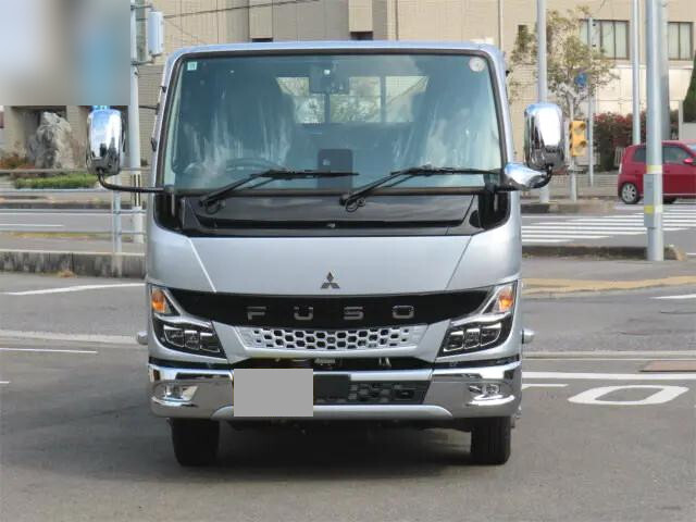 三菱ふそうキャンターダブルキャブ（Wキャブ）小型（2t・3t）[写真05]
