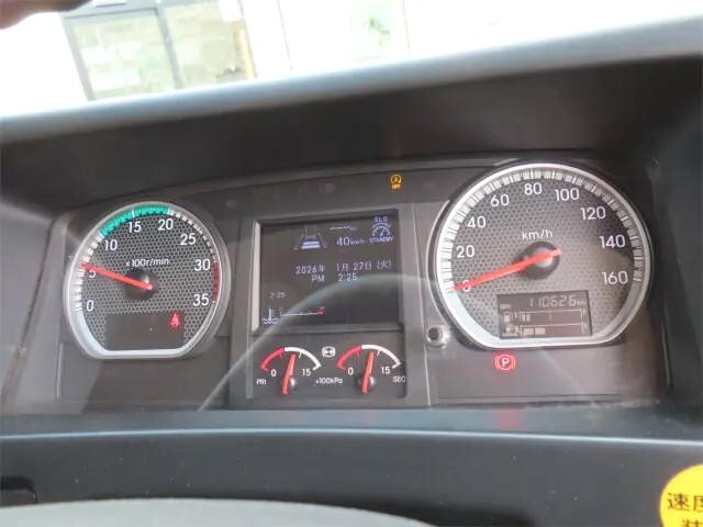 いすゞフォワードアルミウイング増トン（6t・8t）[写真10]