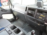 いすゞフォワードアルミウイング増トン（6t・8t）[写真13]