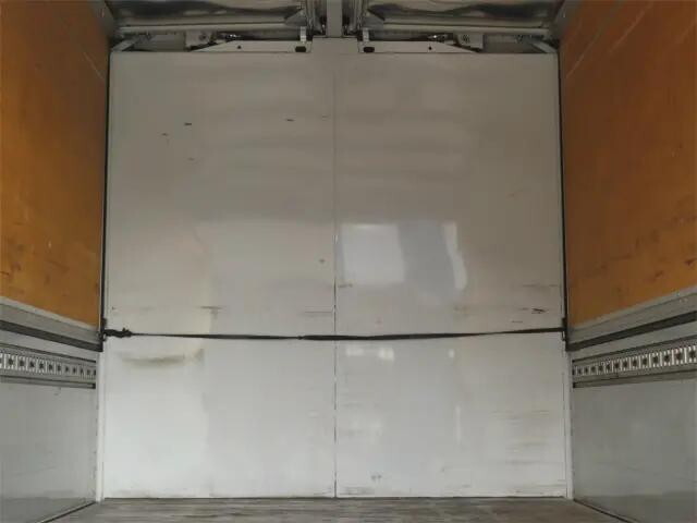 いすゞフォワードアルミウイング増トン（6t・8t）[写真21]