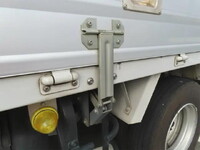 いすゞフォワードアルミウイング増トン（6t・8t）[写真30]