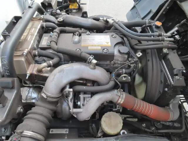 いすゞフォワードアルミウイング増トン（6t・8t）[写真33]