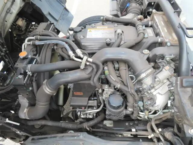 いすゞフォワードアルミウイング増トン（6t・8t）[写真34]