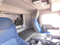 いすゞギガアルミウイング大型（10t）[写真19]