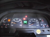 いすゞギガアルミウイング大型（10t）[写真23]