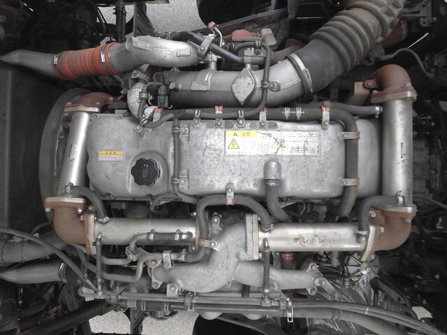 いすゞギガアルミウイング大型（10t）[写真25]